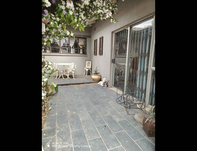 3 BEDROOM HOUSE FOR SALE IN VANDERBIJLPARK SE 2